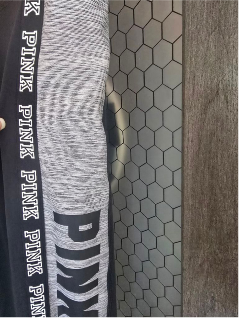 Women's PINK Black Gray Leggings M - Picture 4 of 5